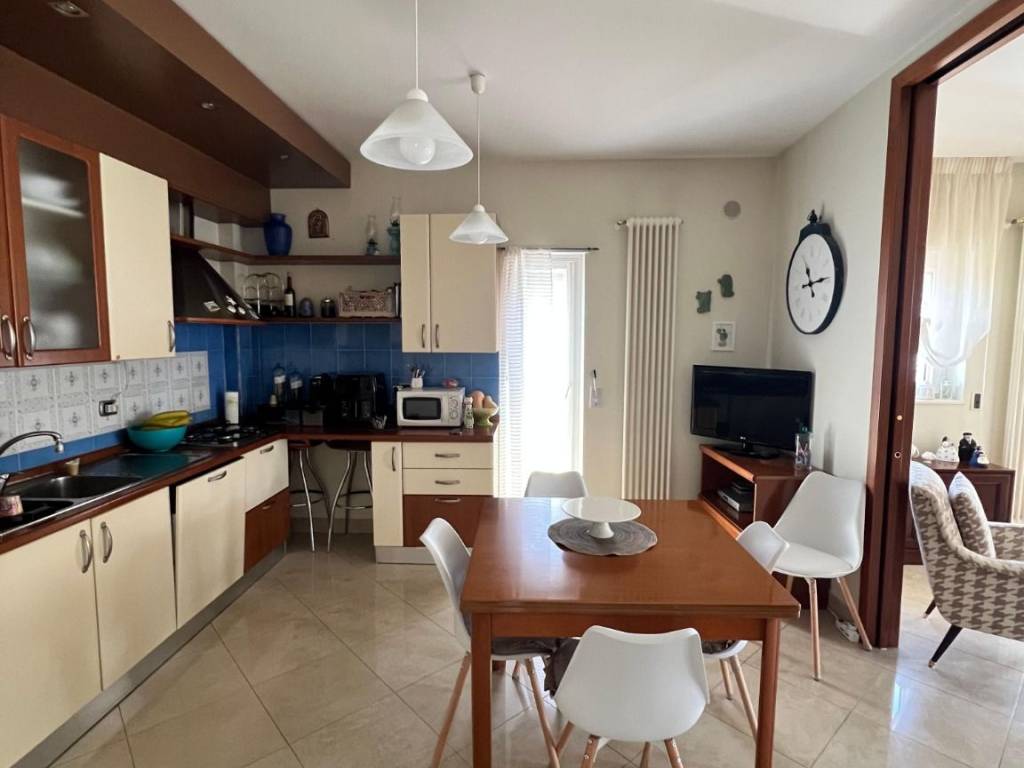 Appartamento a Gioia del colle in Via Rondine, 31 - Foto 5