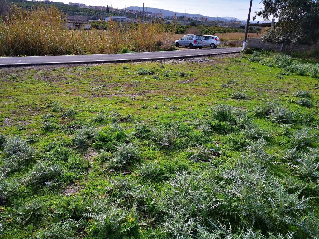 Terreno a Carlentini in Contrada Madonna Marcellino - Foto 2