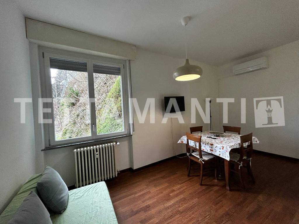 Appartamento a Como in Via Francesco Crispi, 45 - Foto 2