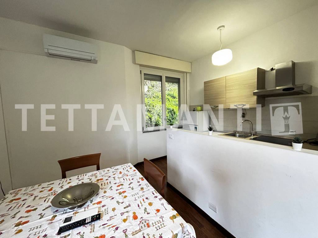Appartamento a Como in Via Francesco Crispi, 45 - Foto 3