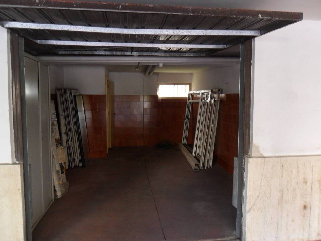 Box / garage a Bari in Via Martiri d'Avola - Foto 4