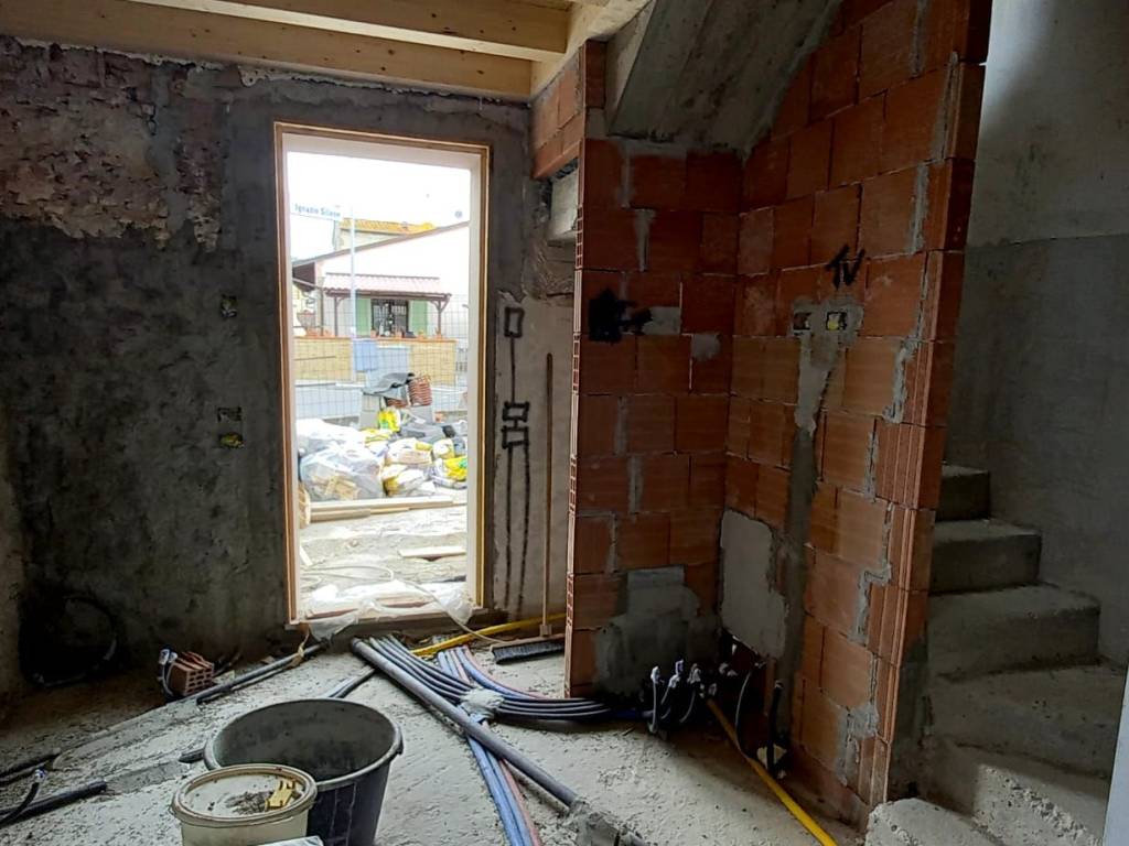 Casa indipendente a Pontedera in Via Pio La Torre - Foto 4