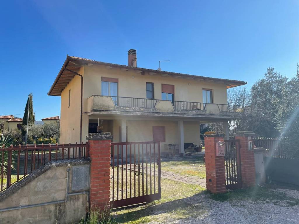 Villa a Tuoro sul trasimeno in Via Vernazzano Basso, 58 - Foto 2