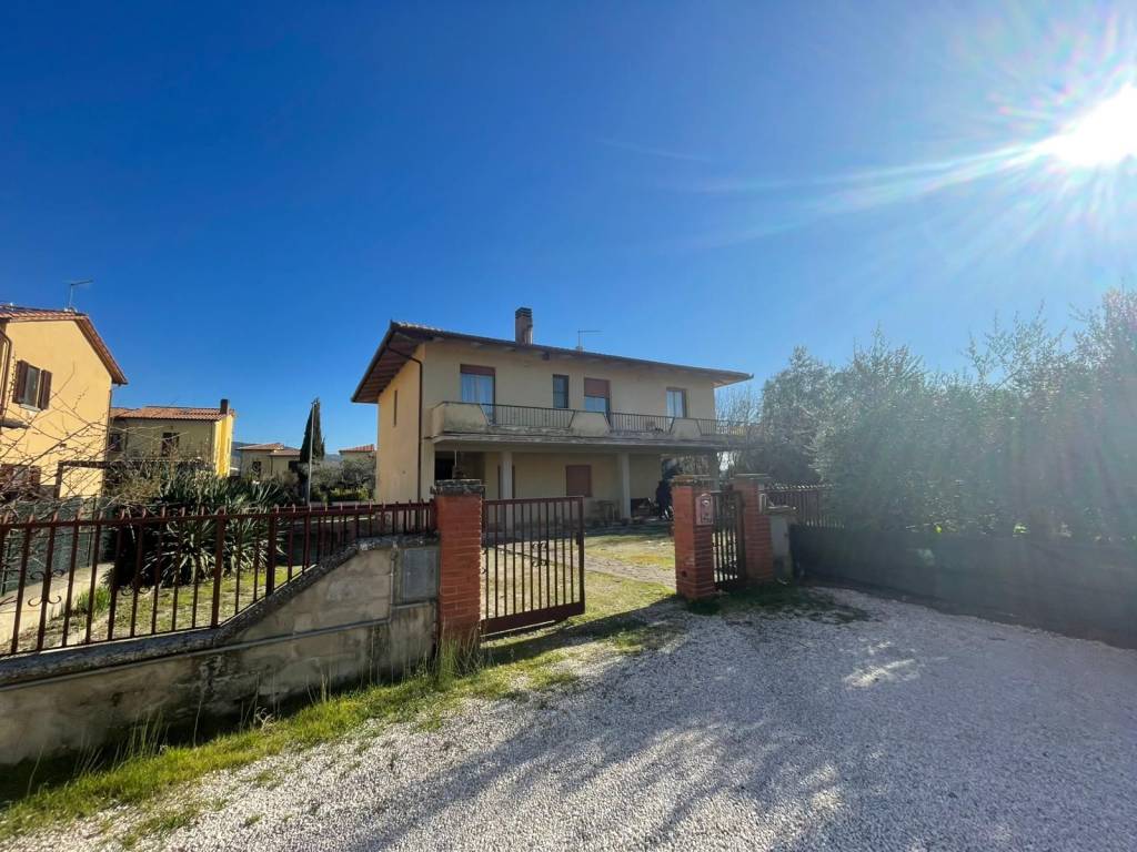 Villa a Tuoro sul trasimeno in Via Vernazzano Basso, 58 - Foto 4