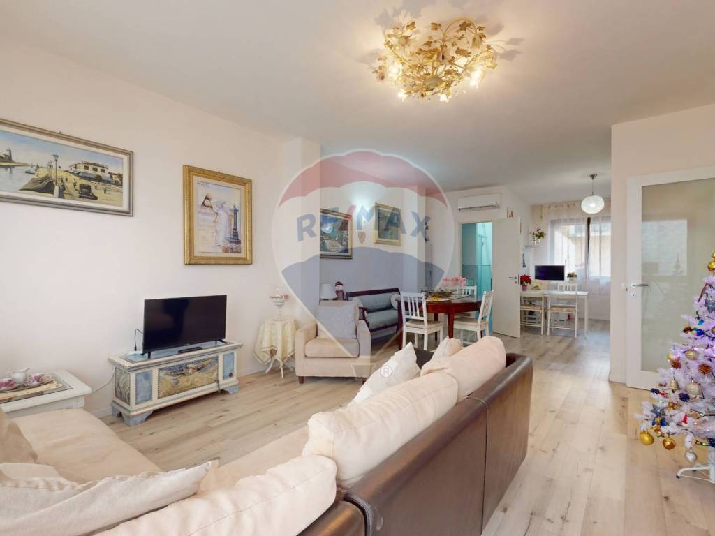 Appartamento a Viareggio in via vittorio veneto, 95 - Foto 2