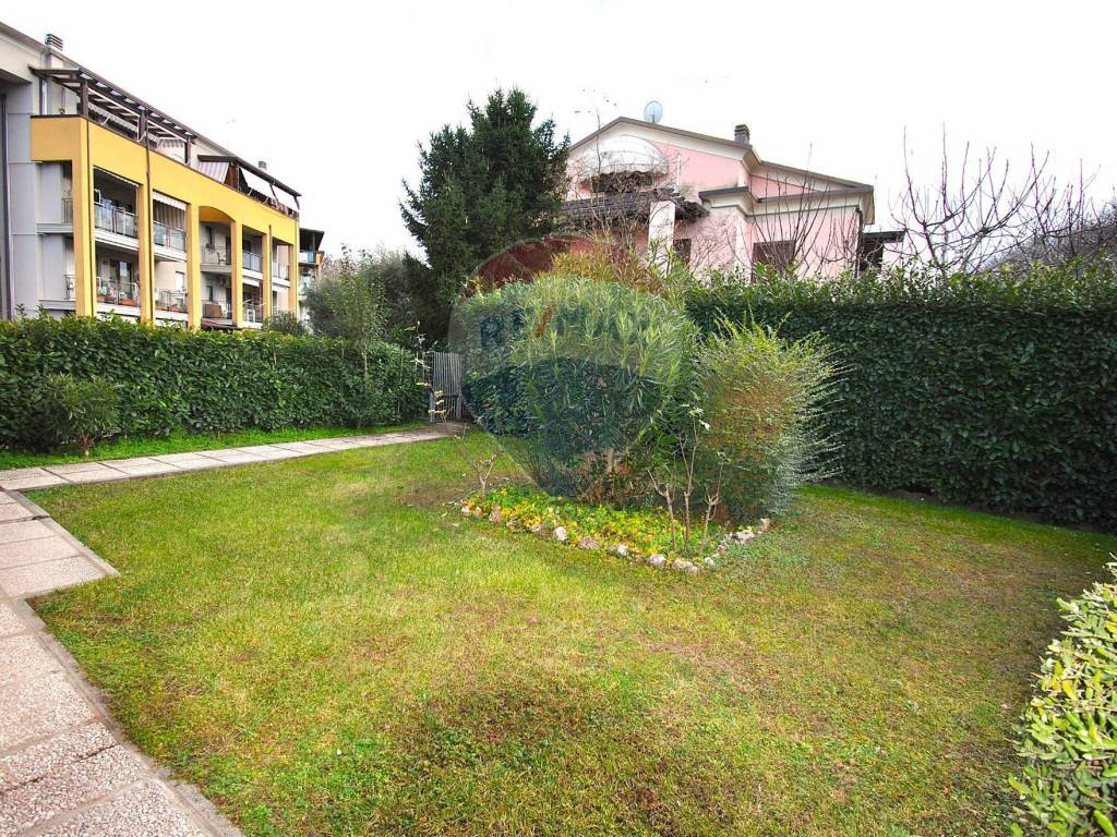 Appartamento a Desenzano del garda in VIA MONTE SUELLO - Foto 2
