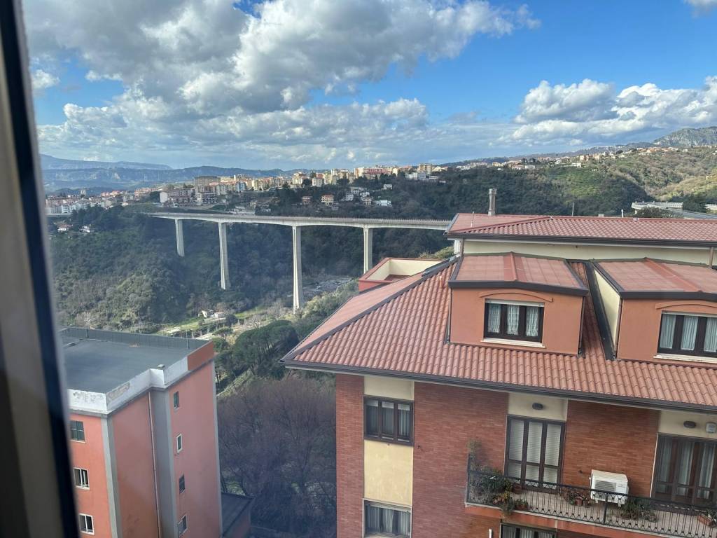 Appartamento a Catanzaro in Via Gaetano Alberti - Foto 3