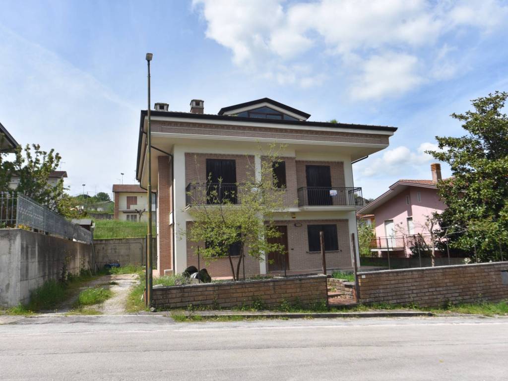 Villa a Pietradefusi in Via Giovanni Cillo - Foto 2