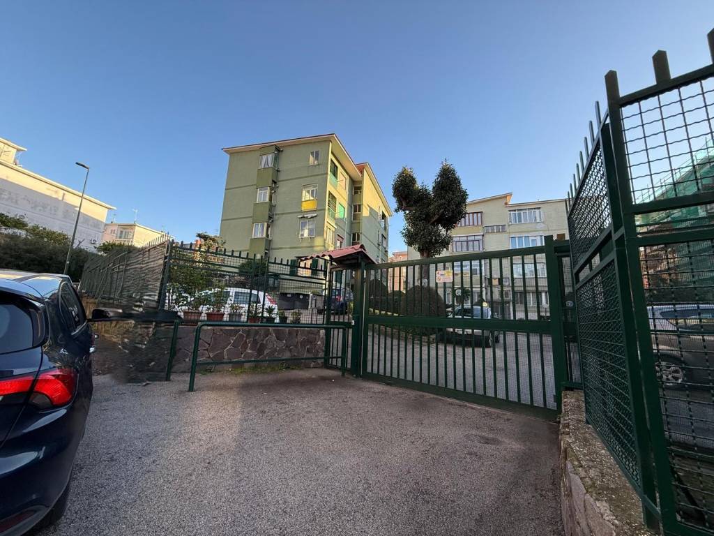 Appartamento a Napoli in Via Po, 67 - Foto 1