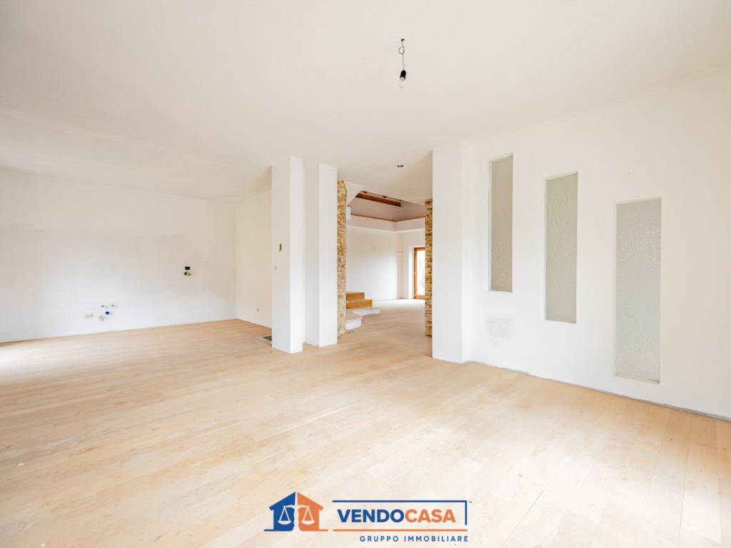 Villa a Roccasparvera in Via Provinciale, 42 - Foto 4