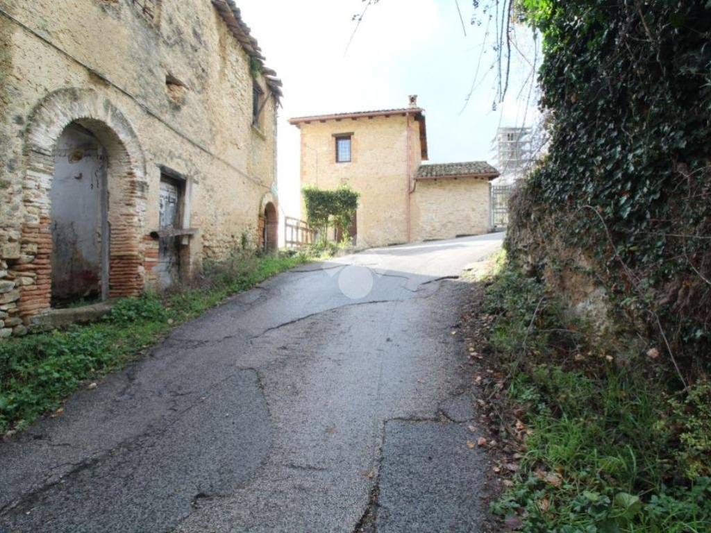 Rustico / casale a Monteleone sabino in Via di santa vittoria, 1 - Foto 3