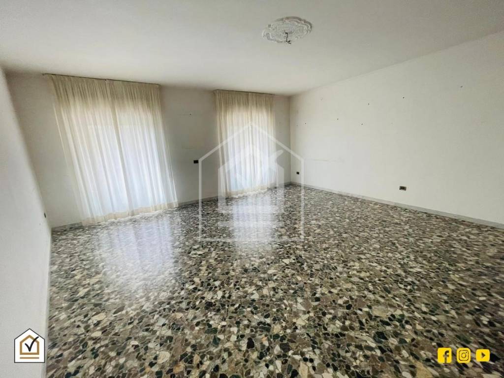 Appartamento a Valenzano in Via Piave - Foto 2