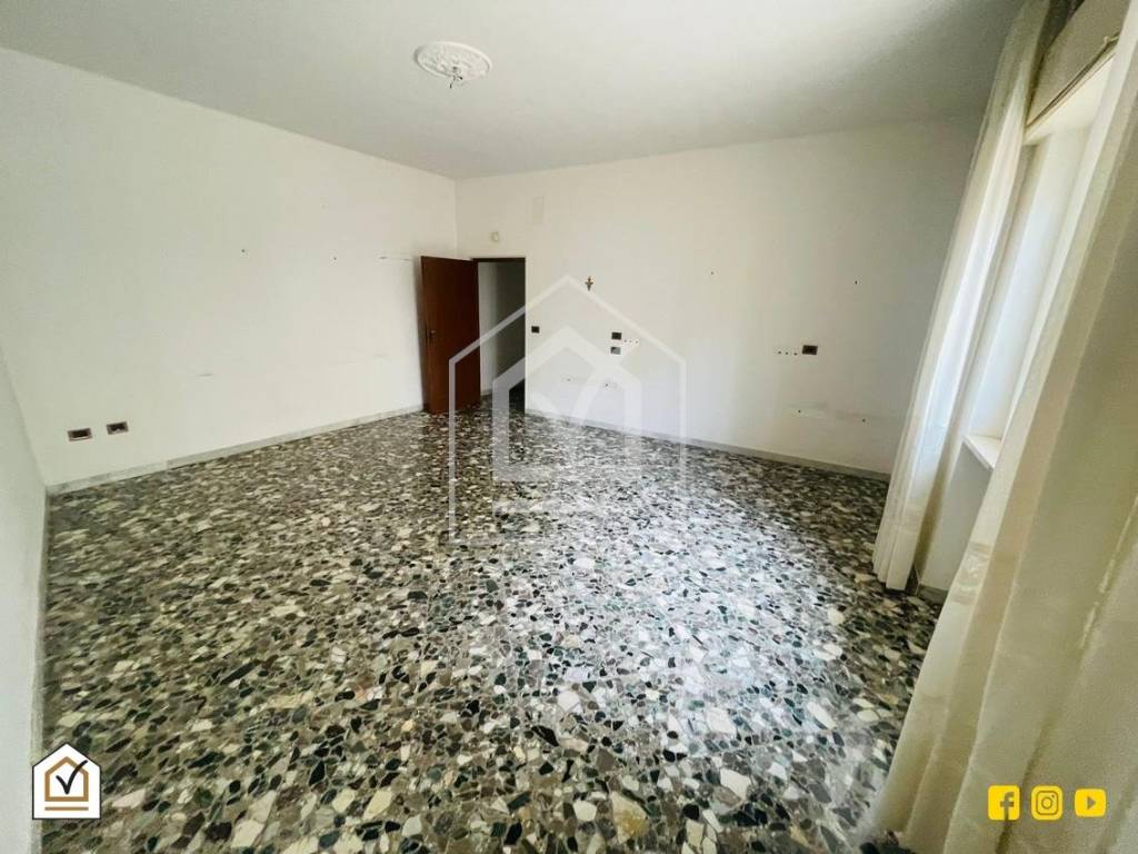 Appartamento a Valenzano in Via Piave - Foto 3