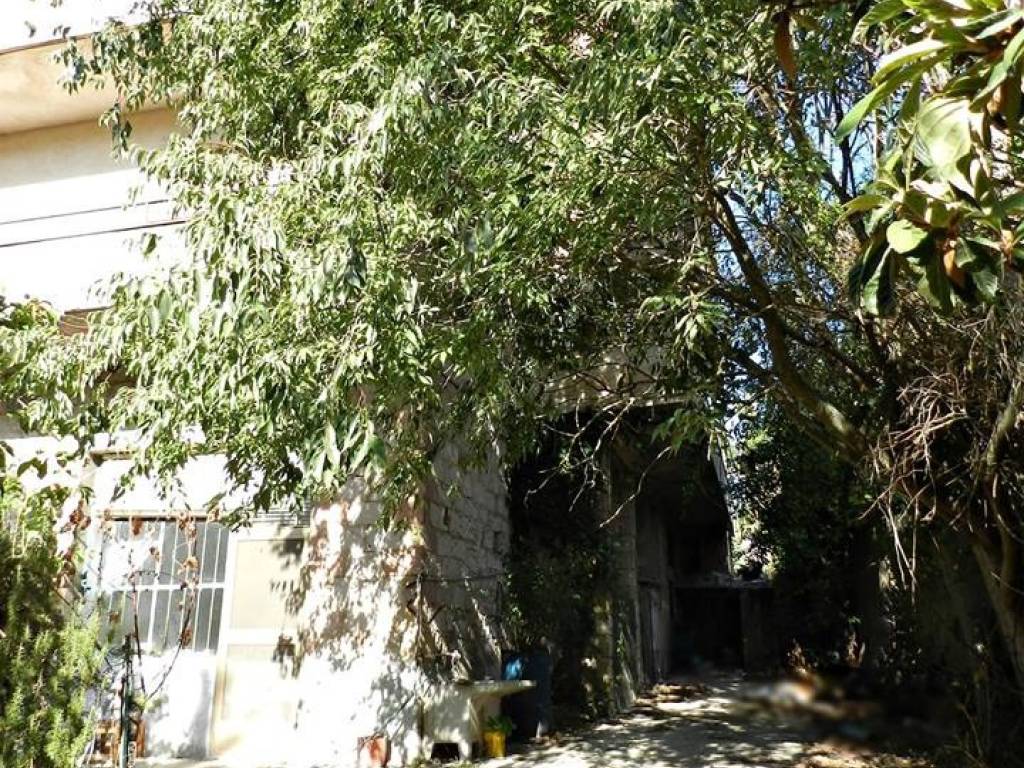 Villa a Laconi in Via Baudioni - Foto 3