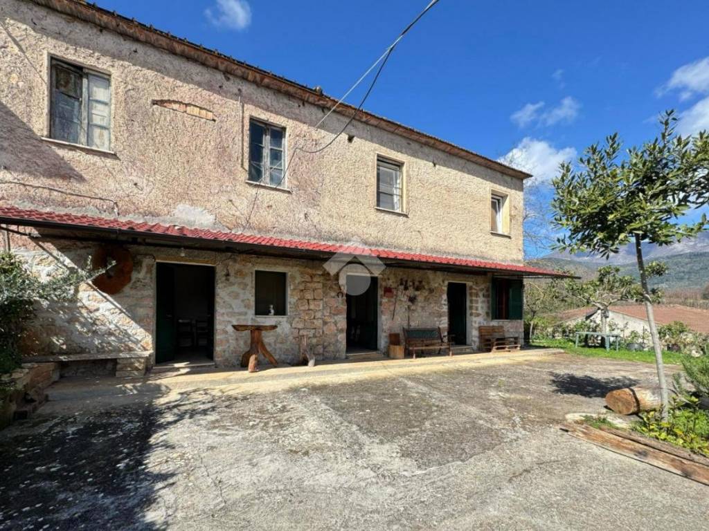 Rustico / casale a Sezze in Via Bassiano, 102 - Foto 2
