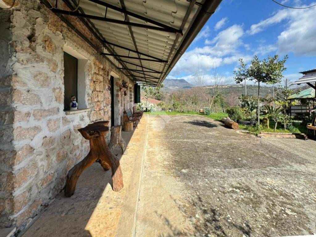 Rustico / casale a Sezze in Via Bassiano, 102 - Foto 3