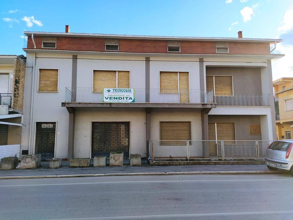 Palazzo / stabile a Castellalto in Via Francesco Crispi, 1 - Foto 2