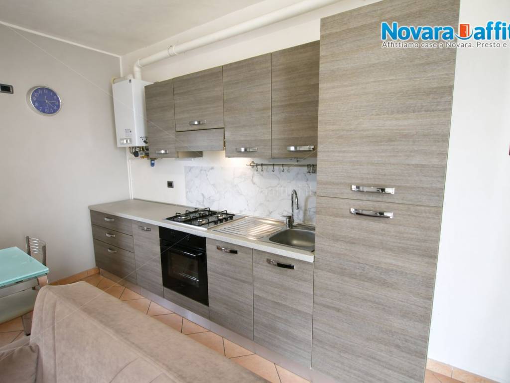 Appartamento a Galliate in Viale Beato Quagliotti - Foto 5