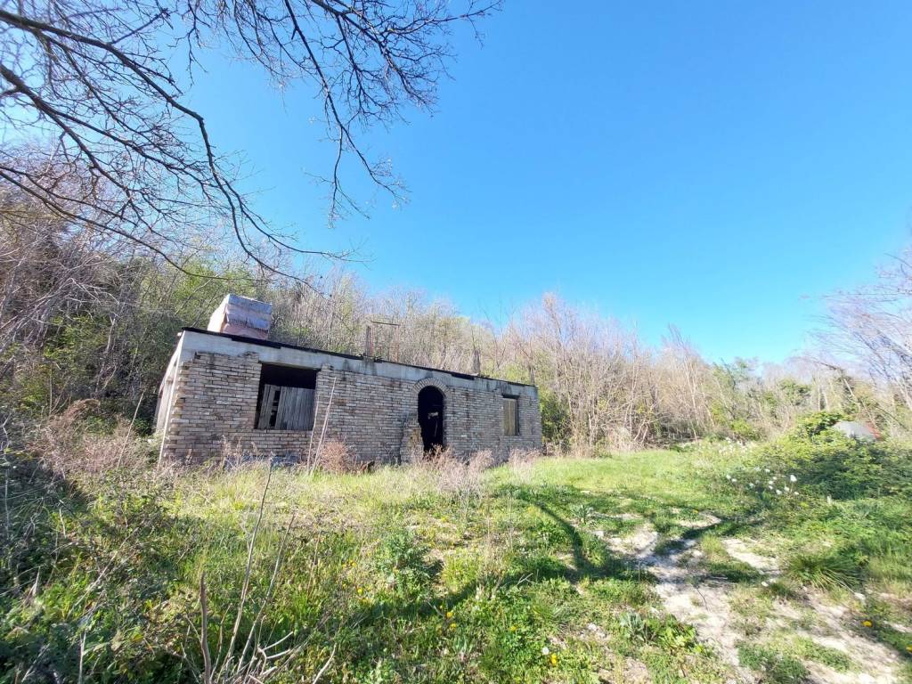 Rustico / casale a Lapedona in Contrada Saltareccio s.n.c - Foto 2
