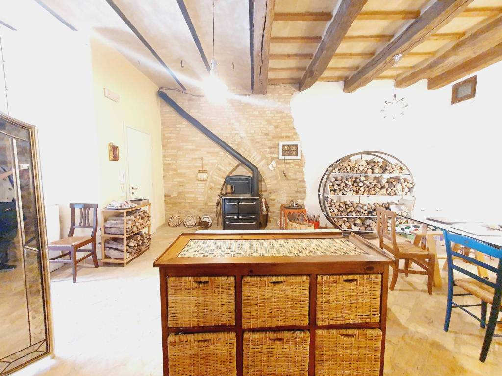 Casa indipendente a Montegranaro in Via S. Ugo - Foto 4