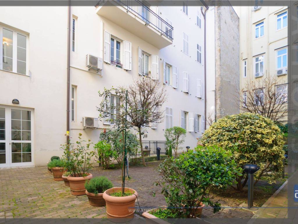 Appartamento a Trieste in Via Francesco Rismondo, 3 - Foto 5