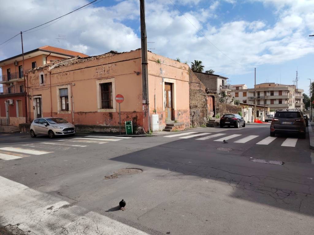 Casa indipendente a Catania in Via della Scogliera - Foto 2
