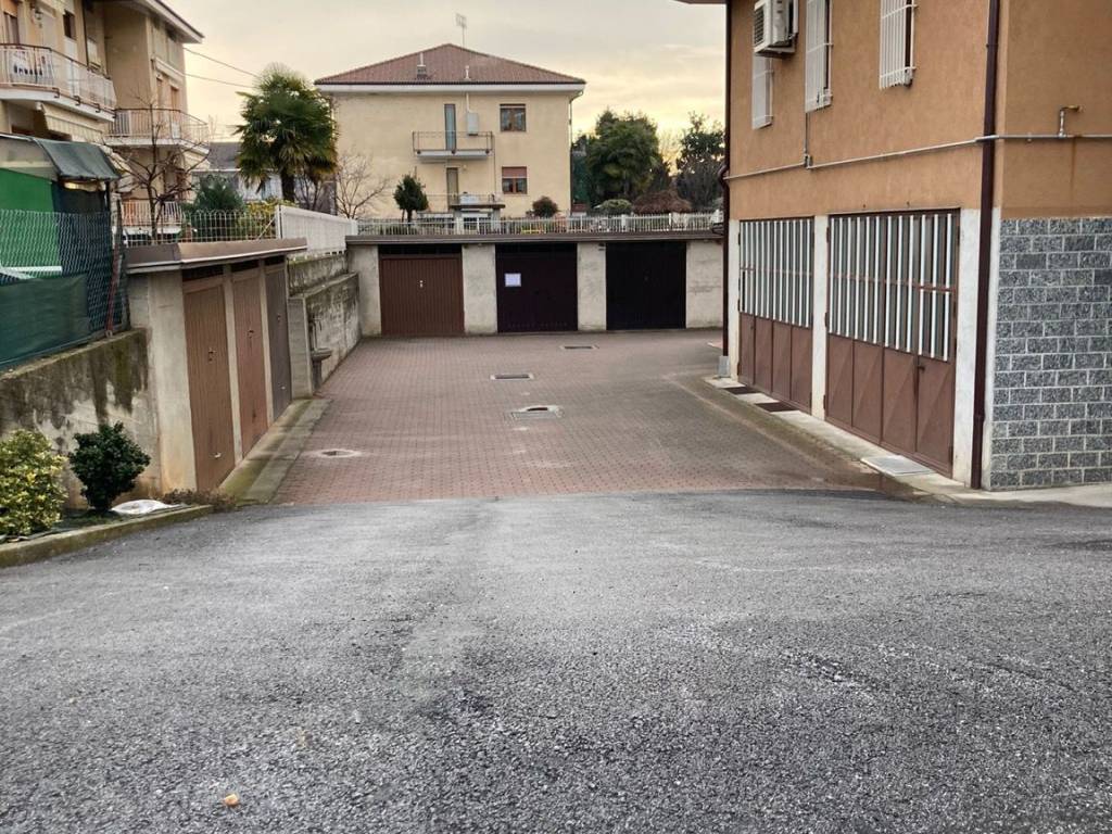 Box / garage a Busca in Corso 25 Aprile, 33 - Foto 3