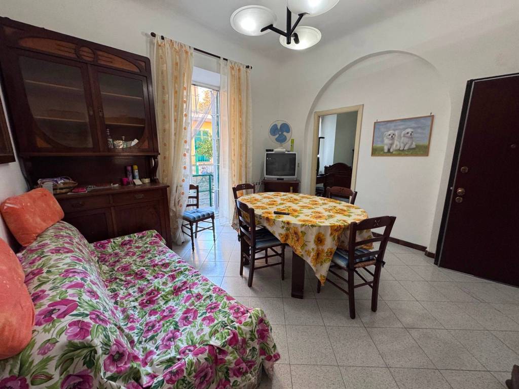 Appartamento a Varazze in Via Piave, 46 - Foto 2