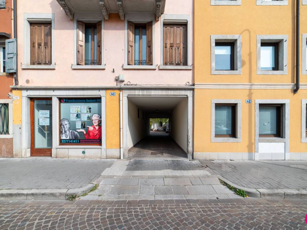 Rustico / casale a Udine in Via Grazzano - Foto 2