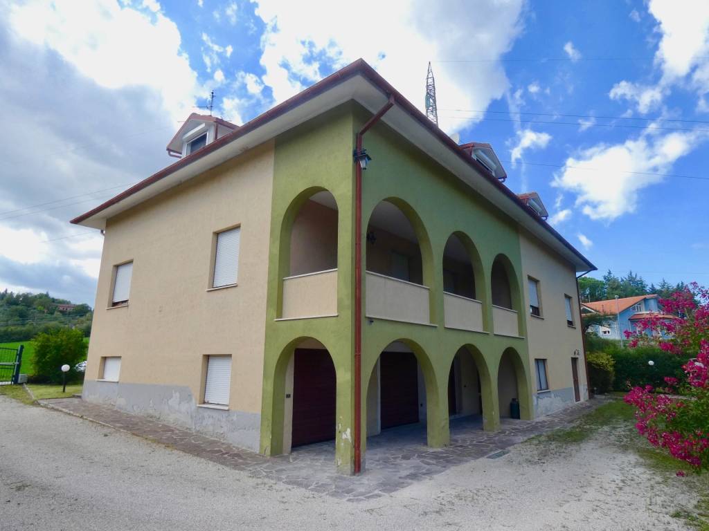 Appartamento a Fabriano in VIA SERRALOGGIA - Foto 5