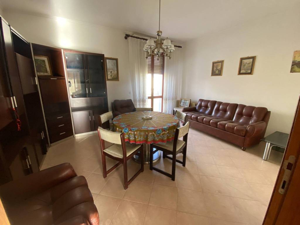 Casa indipendente a Castiglione del lago in Via Roma - Foto 2