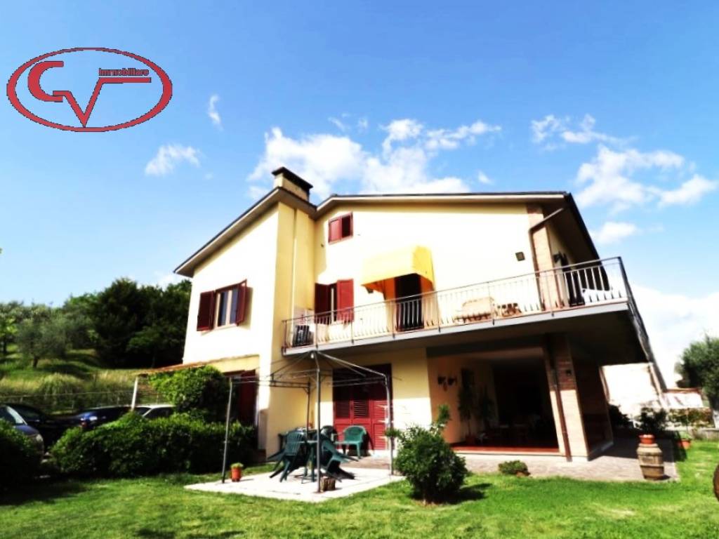 Villa a Montevarchi in Via Chiantigiana - Foto 5