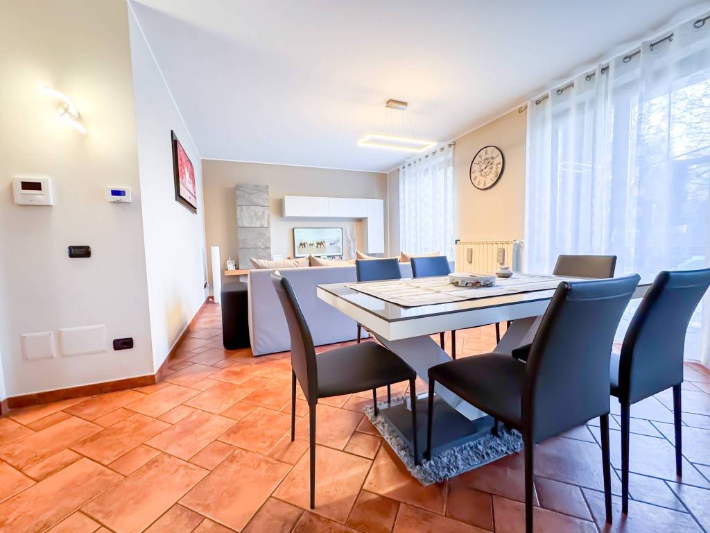 Appartamento a Albizzate in Via D. Carabelli, 47 - Foto 3