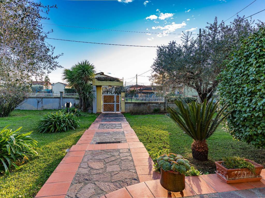 Villa a Luni in Via Madonnina - Foto 5