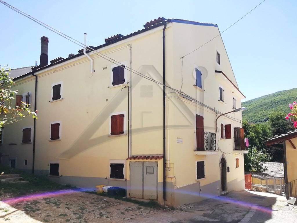 Appartamento a Lucoli in Via della Mandra, 9 - Foto 5