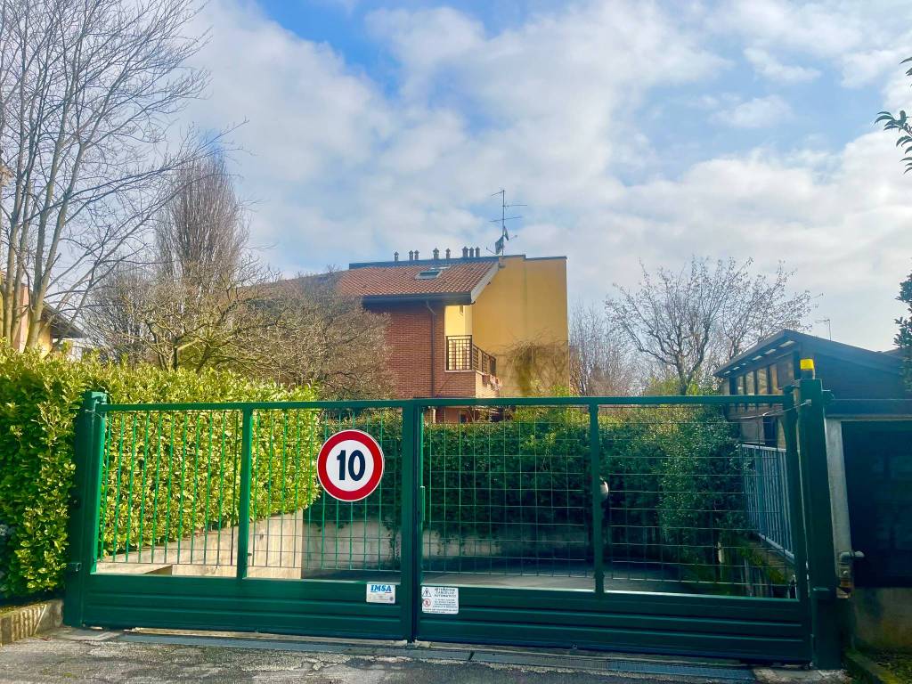 Box / garage a Lesmo in Via Marina - Foto 3