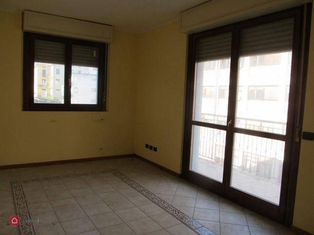 Appartamento a Sondrio in Via Cesare Battisti - Foto 3