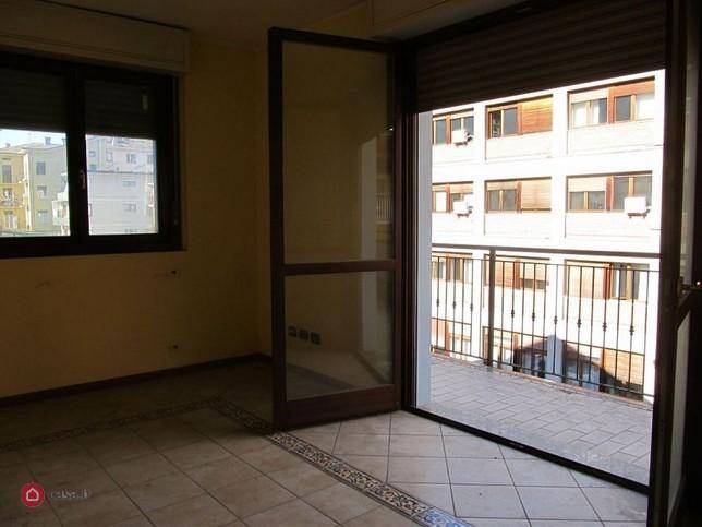 Appartamento a Sondrio in Via Cesare Battisti - Foto 5