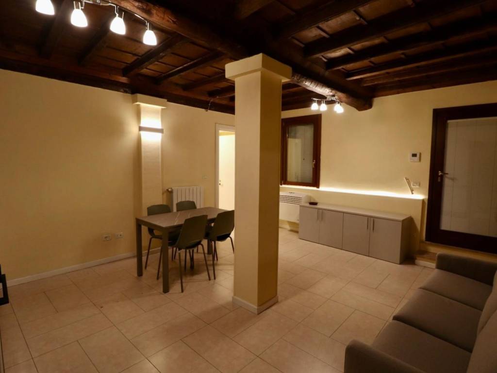 Appartamento a Mantova in Via Pietro Frattini, 17 - Foto 2