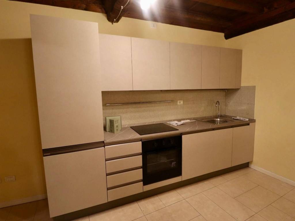 Appartamento a Mantova in Via Pietro Frattini, 17 - Foto 3