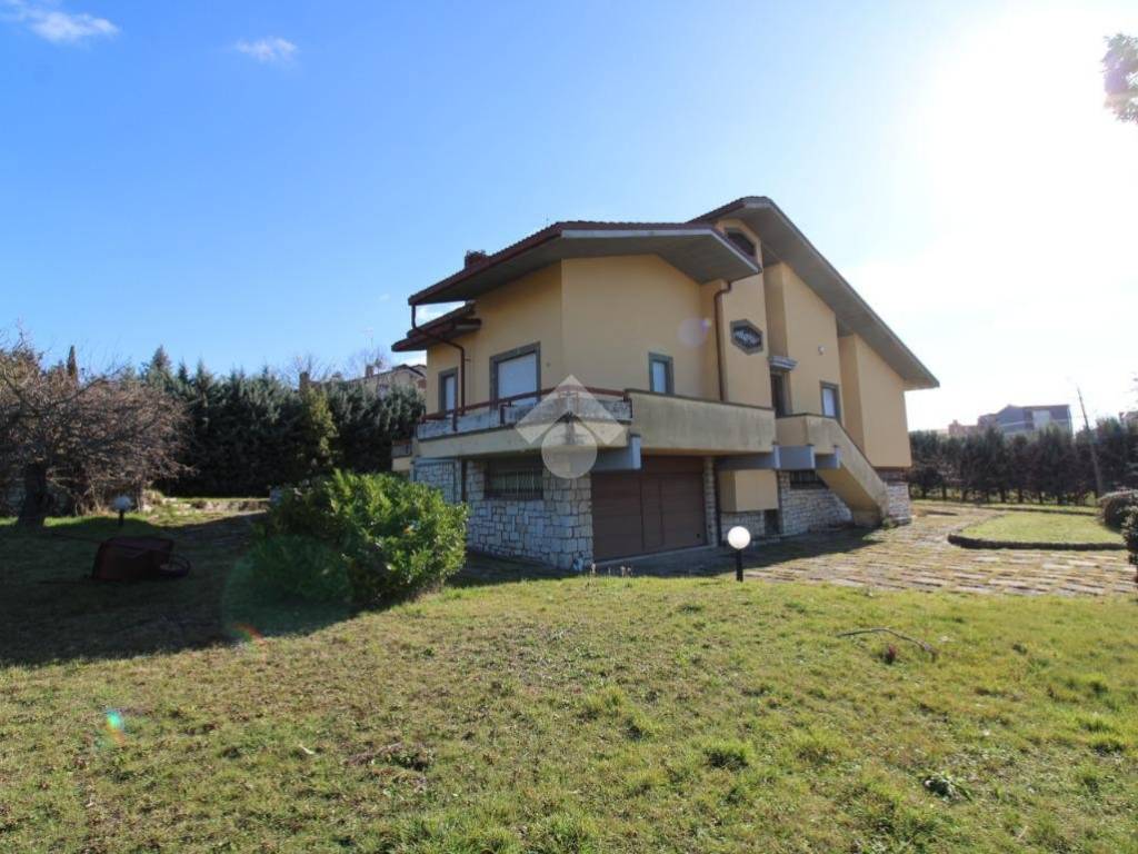 Villa a Campobasso in Via Baldassarre Labanca, 19 - Foto 2