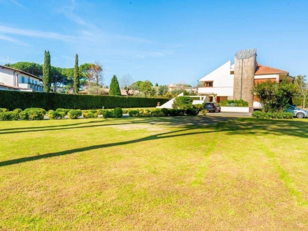 Villa a Forte dei marmi in via xx settembre - Foto 2
