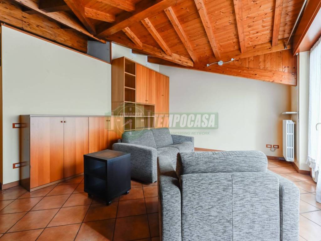 Villa a Busnago in Via Vittorio Veneto - Foto 4