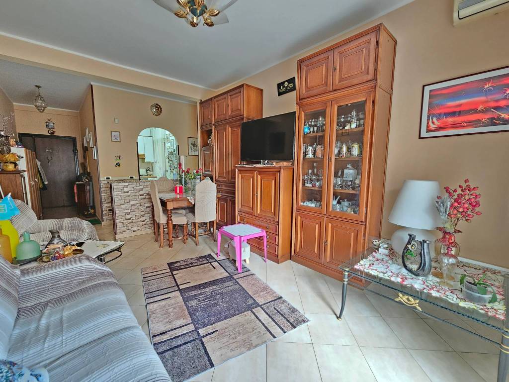 Appartamento a Pomezia in Via Svezia - Foto 3