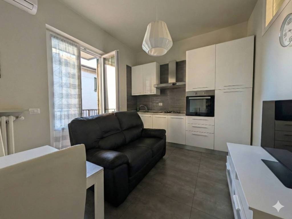 Appartamento a Pavia in Via dei Mille, 125 - Foto 2