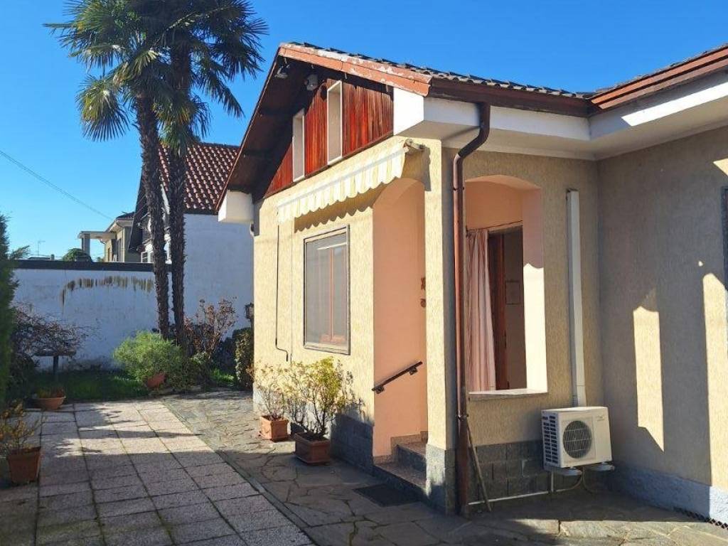 Villa a Santhià in Via Montecassino, 21 - Foto 2