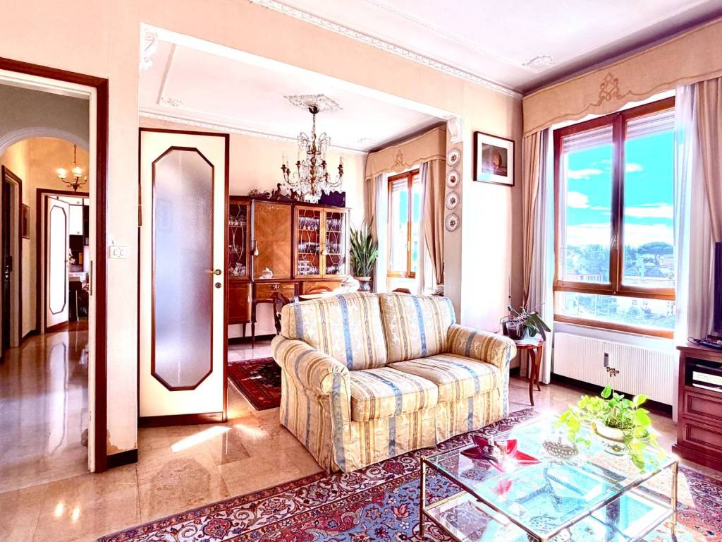 Appartamento a Genova in Via Divisione Acqui - Foto 3