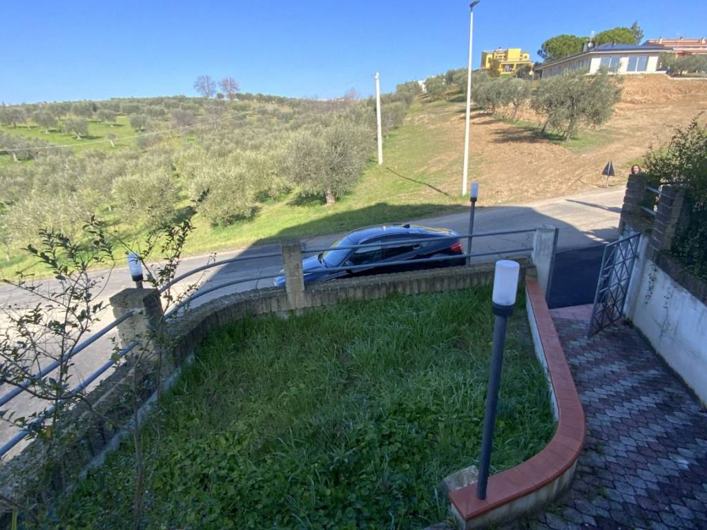Villa a Nereto in Via Gioacchino Rossini - Foto 4