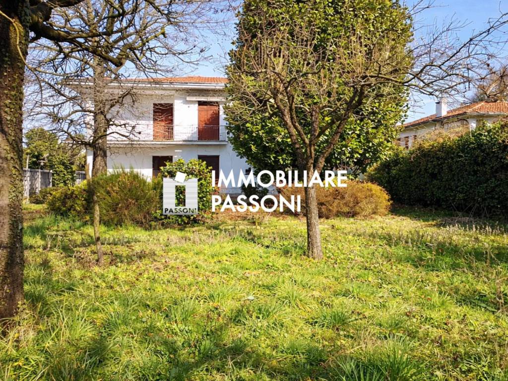 Villa a Fagnano olona in Via Aldo Moro, 8 - Foto 2