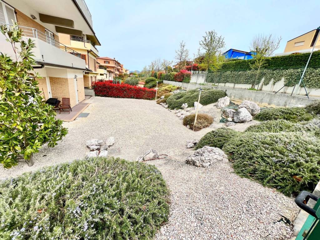 Villa a Fabriano in via Don Pasquale Merloni - Foto 5